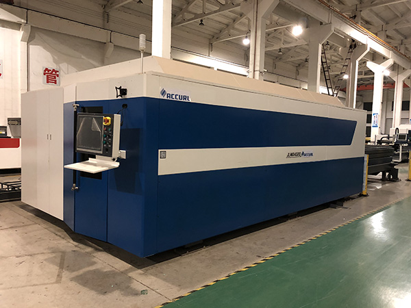 Пълна затворена палета Changer Fiber лазерна тръба и машина за рязане на метални листове